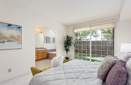 bedroomdownstairs24