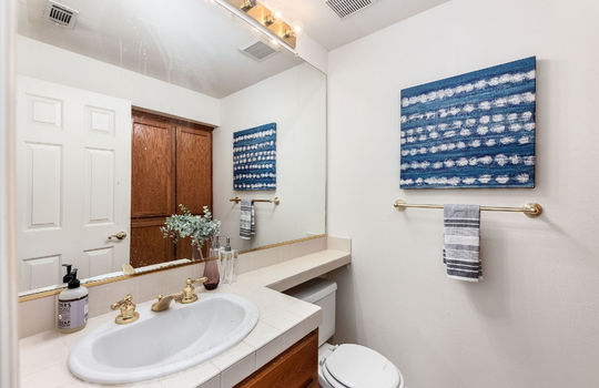 halfbathdownstairs22