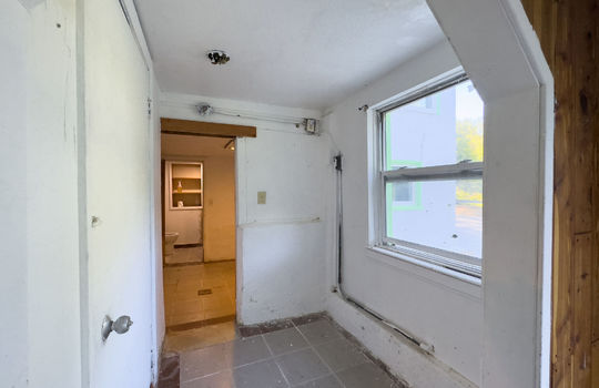 unitunderthehouse27
