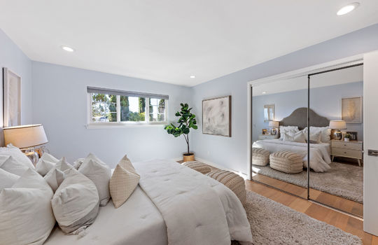 bedroom343