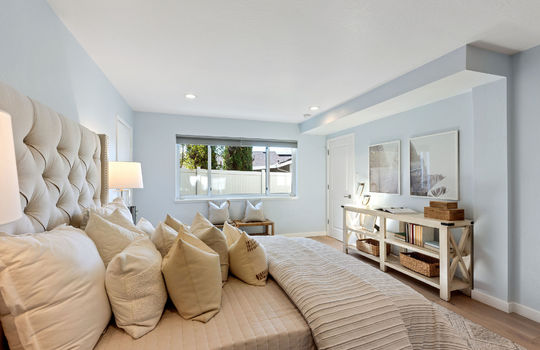 downstairsbedroom59