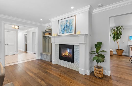 13-web-or-mls-JAW08121