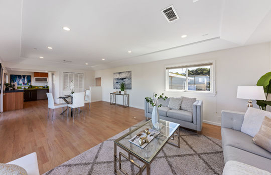 familyroomupstairs29