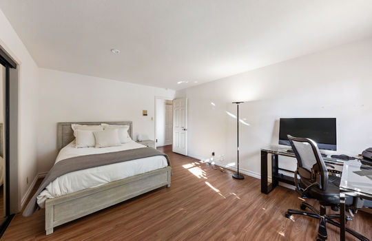bedroom125