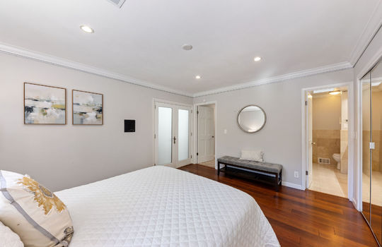 bedroom385