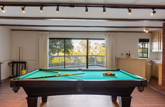 downstairsfamilyroom40