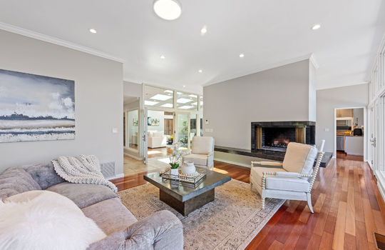 familyroom82