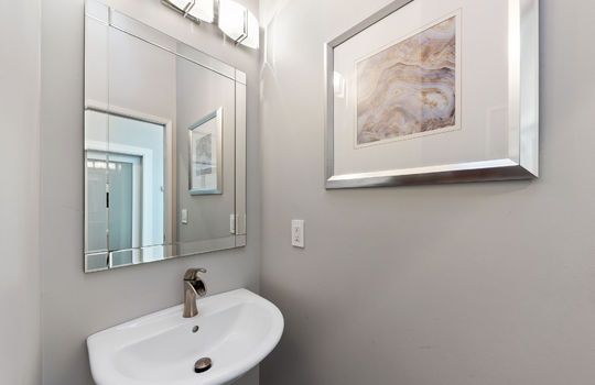 foyerhalfbath68