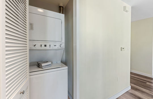 laundryinhallway19