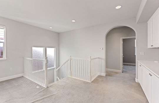 stairlandingupstairs33