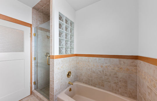 bathroom23