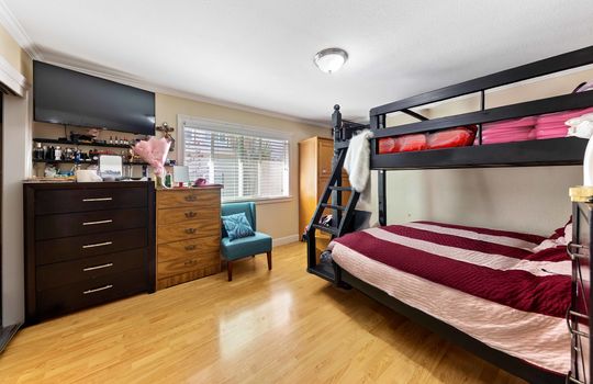 bedroom220 edit