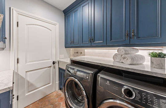 laundryroomupstairs88
