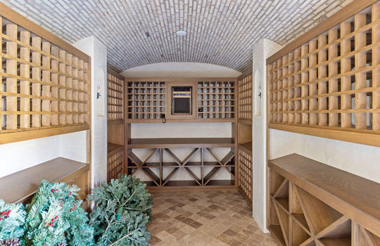 winecellarneargarage111