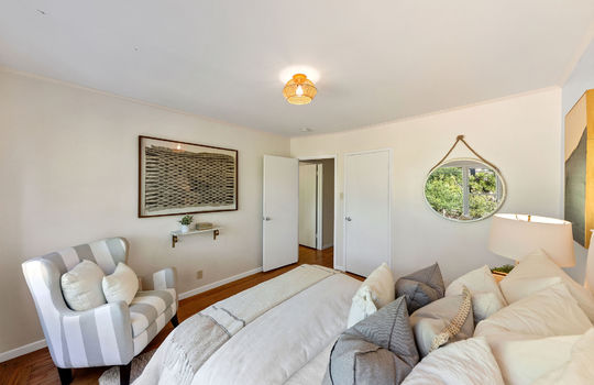 bedroom136