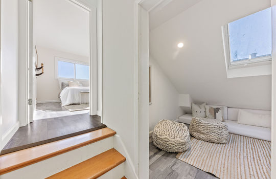 upstairsbonusroom46