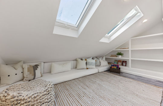 upstairsbonusroom48