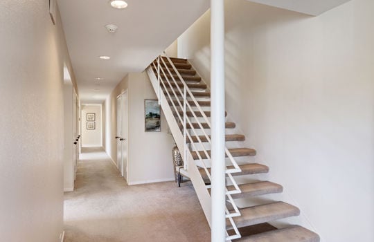 hallwaydownstairs52