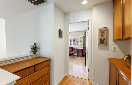 upstairshallway31