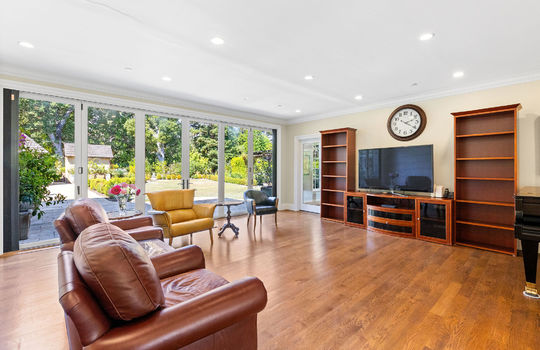 familyroom32