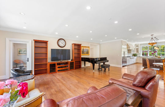 familyroom33