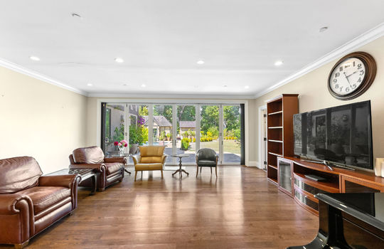 familyroom38