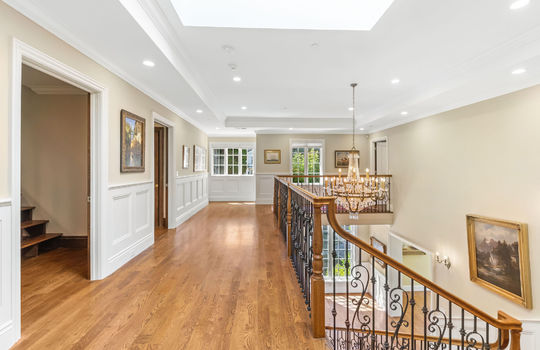 hallwayupstairs84