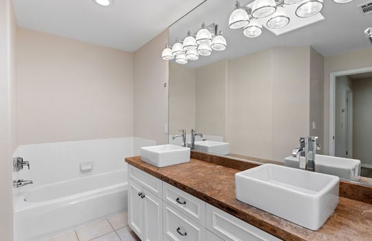 bathroomupstairs56