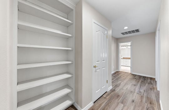 hallwayupstairs37
