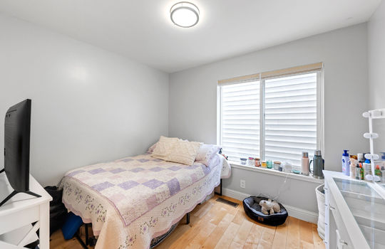 442-bedroom24