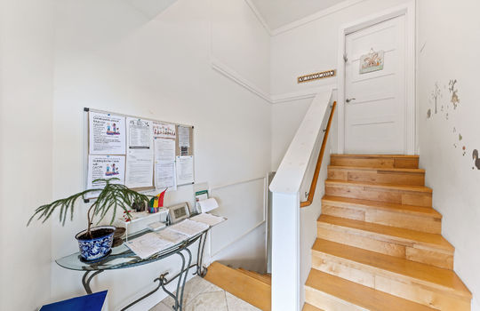 442-entrancefoyer,lowerinlawentrance27