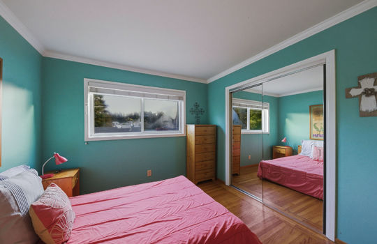 bedroom13