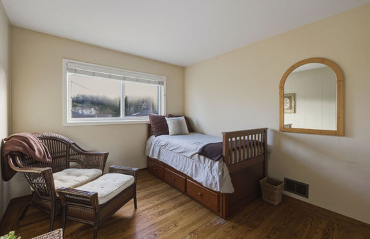 bedroom25