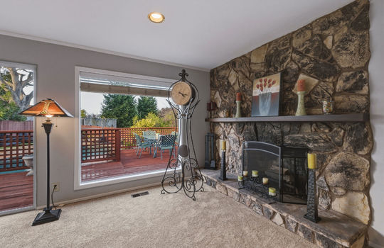 familyroom27