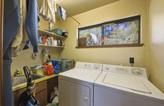 laundrynearkitchen17