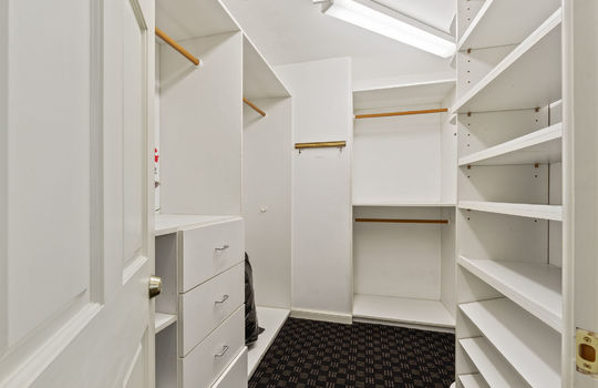 floor_3_master_bedroom-33