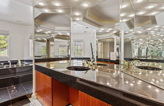 floor_3_master_bedroom-39