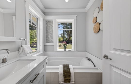 68-web-or-mls-077_FF4A9910