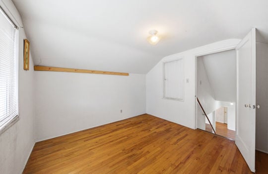 upstairsbedroom34 FIXED