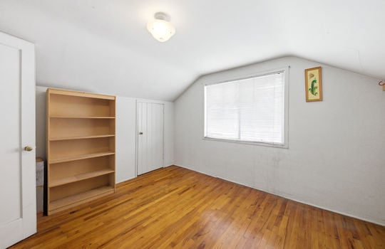 upstairsbedroom36 FIXED