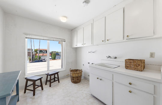 laundryroom43