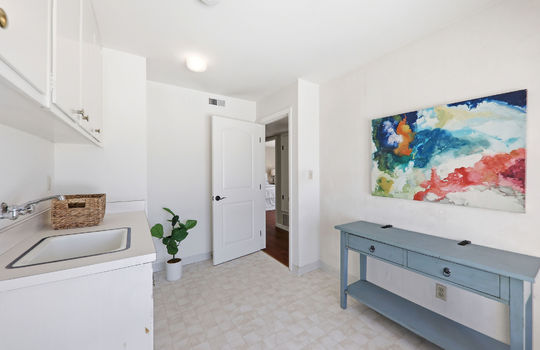 laundryroom45