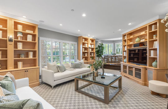 familyroom32