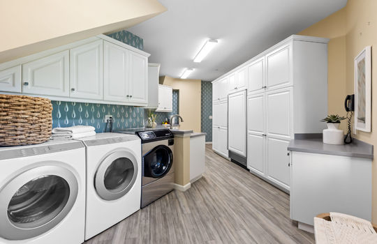 laundryroom42