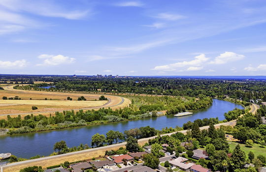 56-017_F8_AERIAL_6250 Riverside Blvd