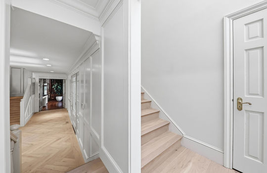 2ndsetofstairs103