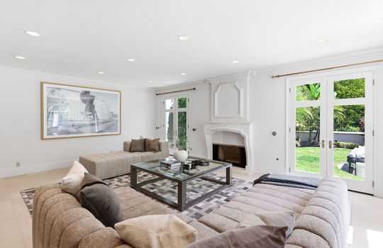 familyroom25