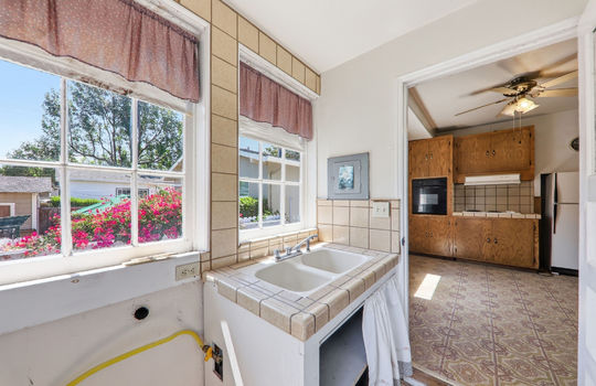 laundryroom44