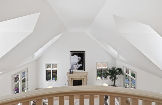 upstairshallway64