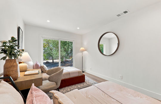 bedroom369